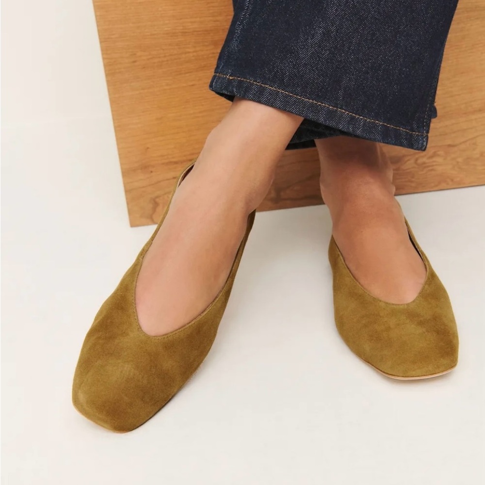 Reformation Prudence Ballet Flat Bog Suede NEVER WORN